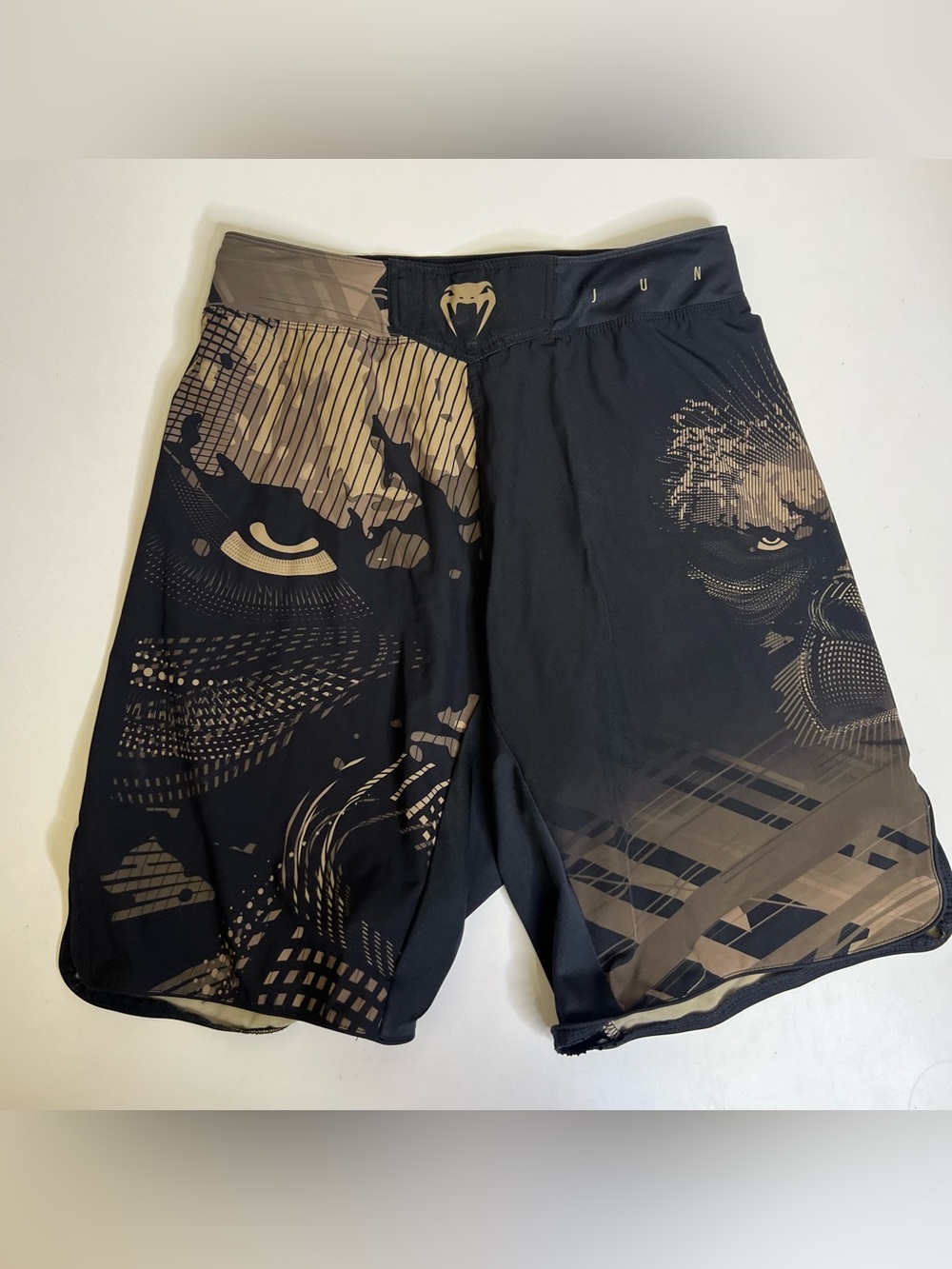 Venum Gorilla Jungle Fightshort Black Sand MMA, Jiu-Jitsu Combat Sports - Small